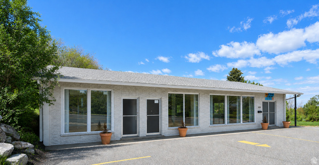 4301 S 300 W — photo