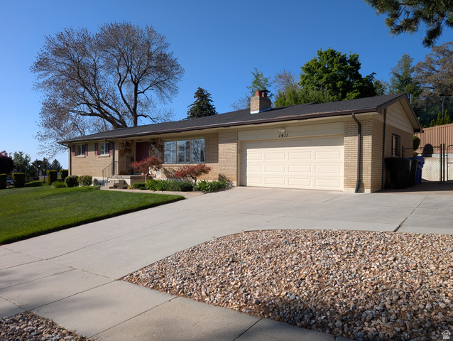 1411 E Millbrook Way — photo