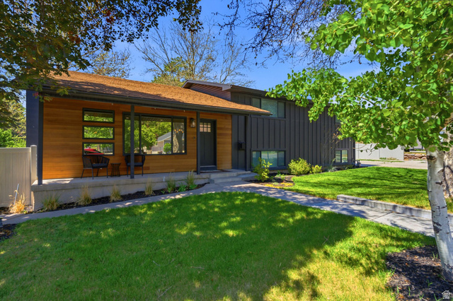 121 N 300 E — photo