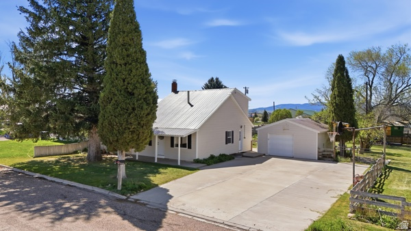 234 Donahue Ave — photo