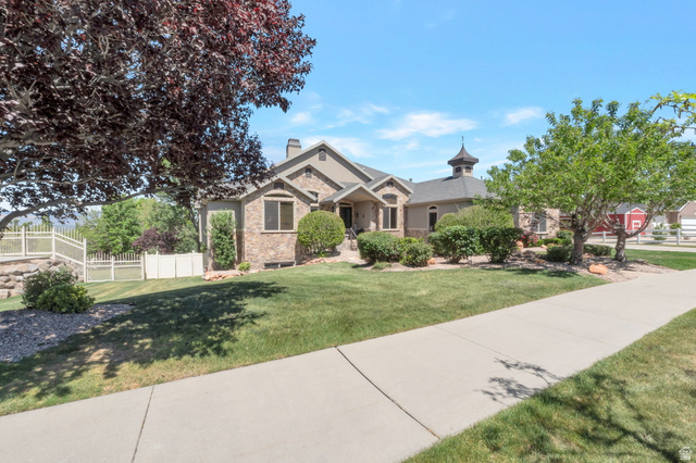 513 E Southfork Dr — photo
