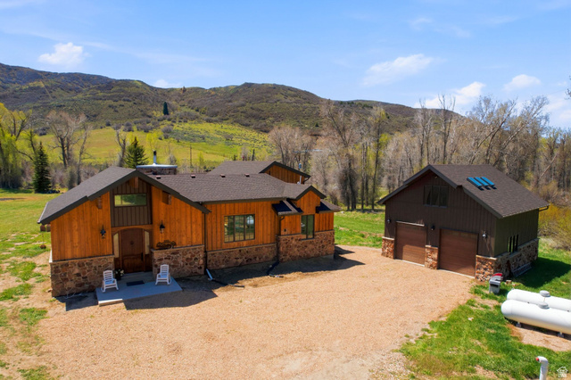 3020 E Chalk Creek Rd — photo