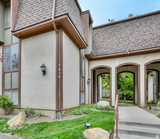 5450 S Willow Ln #B — photo