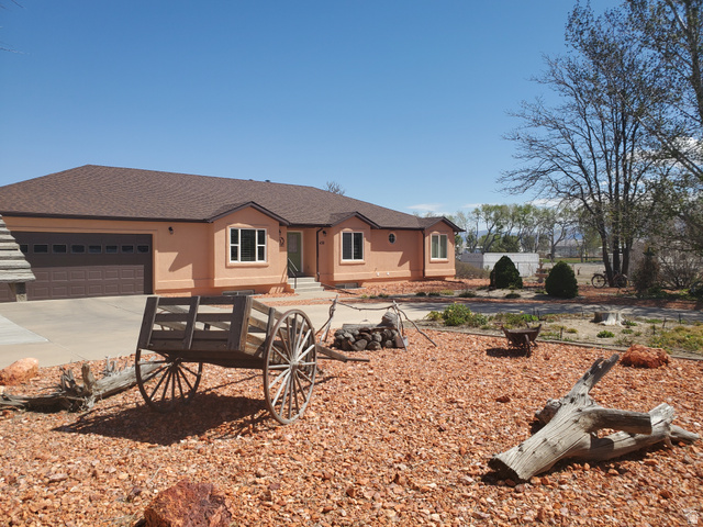 450 W 300 N — photo