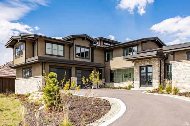 669 N Red Mountain Ct — photo