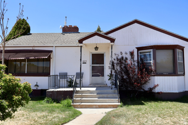 425 N 200 W — photo