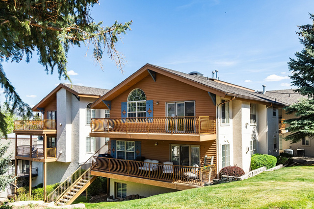 1029 Zermatt Dr #8 — photo