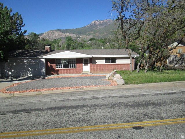 4872 N Burch Creek Dr — photo