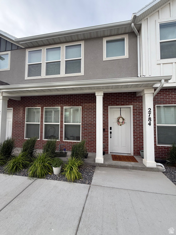 2784 E Fostoria Aly — photo