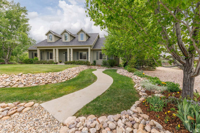 1877 S River Run Dr — photo