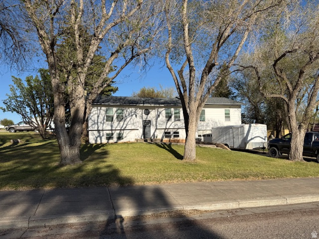 417 S Main St — photo