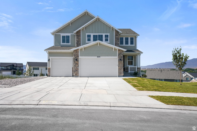 9579 N Bluebell Dr — photo