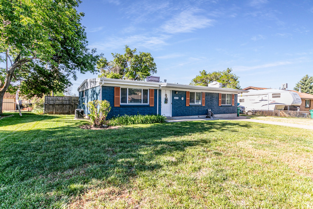 1619 Davis Dr — photo