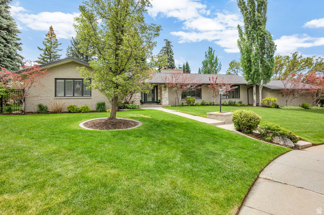 1350 E Canyon Park Rd — photo