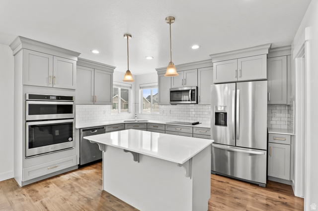 513 E Mt Dutton Way., Eagle Mountain, UT 84005 — photo 2