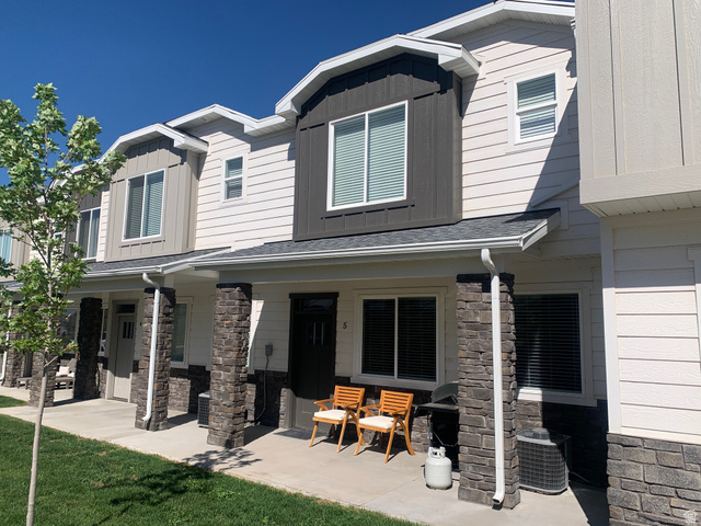 150 W Seasons Ln #5 — photo