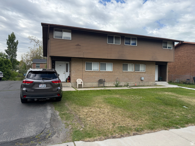 621 W 1975 N #621 — photo