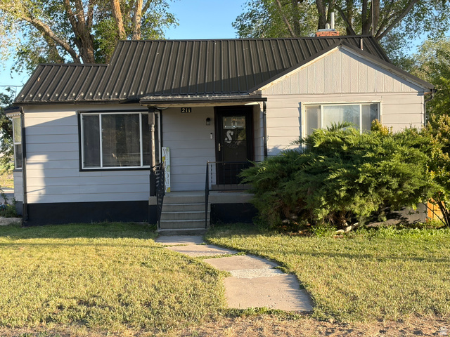 211 W 100 S — photo