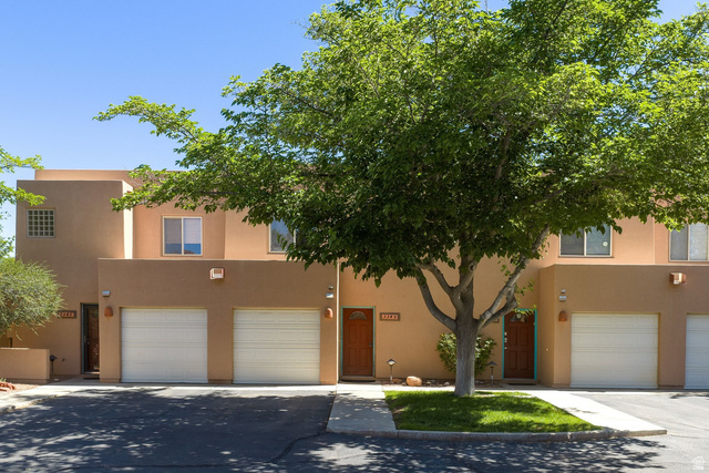 3345 E Fairway Loop — photo
