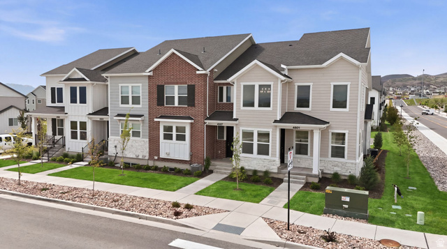 4601 W Monument Peak Dr — photo