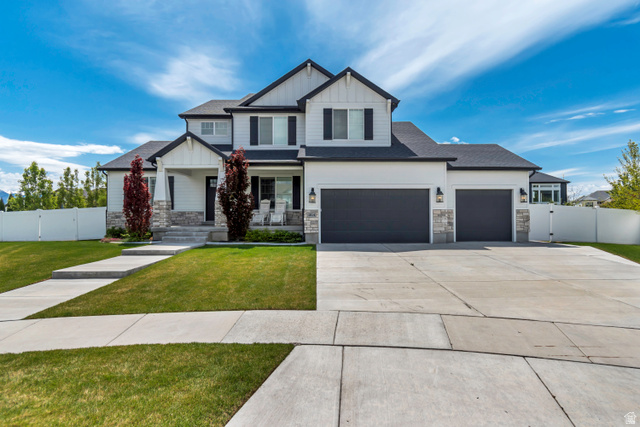 1214 E Stuart Cir — photo