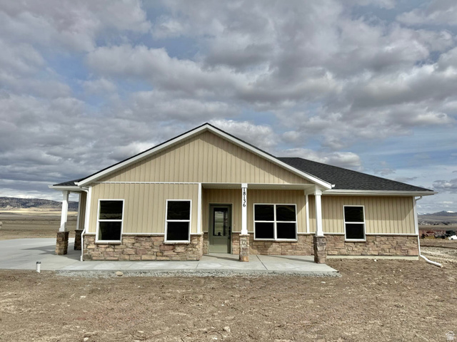 18136 N 6000 W — photo
