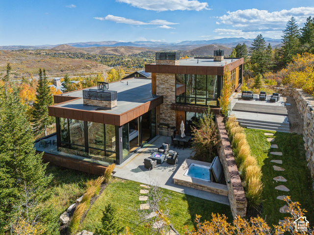 2463 Iron Mountain Dr — photo