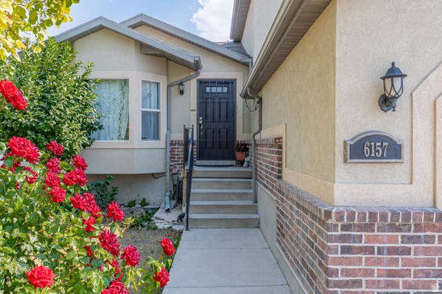 6157 W Nellies St — photo