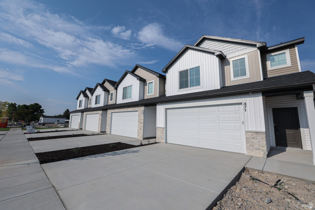 665 N 300 W — photo