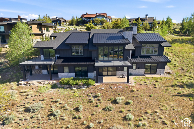 8945 N Mountain Crest Rd — photo