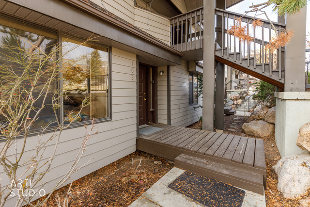 3815 Wolf Creek Dr ##102 — photo