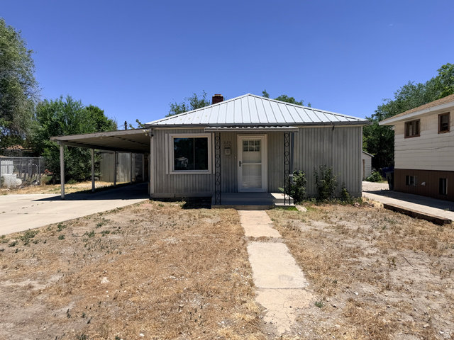 329 S Carbon Ave — photo