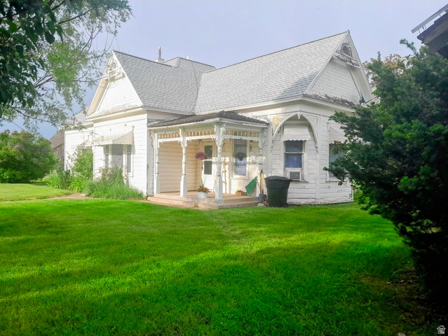 411 S 800 E — photo