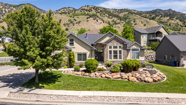 729 Eagle View Dr — photo