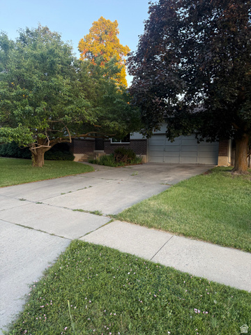 1164 E Mountian Rd — photo