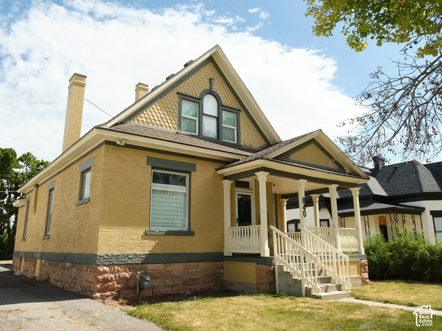 840 W 200 N — photo