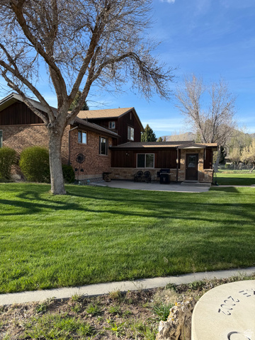 320 N Pine Canyon Rd — photo