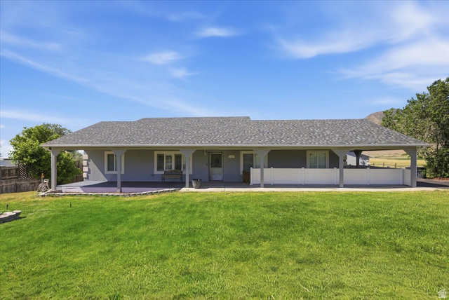 1529 E Pine Canyon Rd — photo