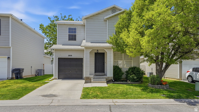 2019 N 2195 W — photo