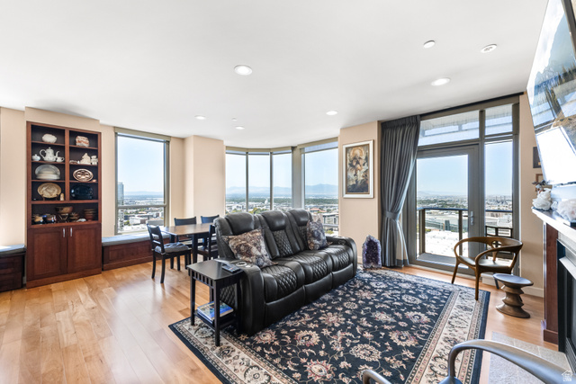 99 W South Temple St #2203/4 — photo