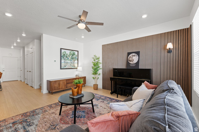 10052 N Limestone Way — photo
