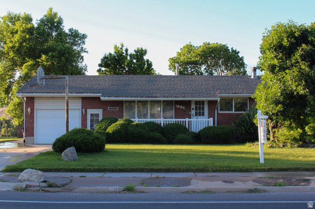 1230 E South Weber Dr — photo