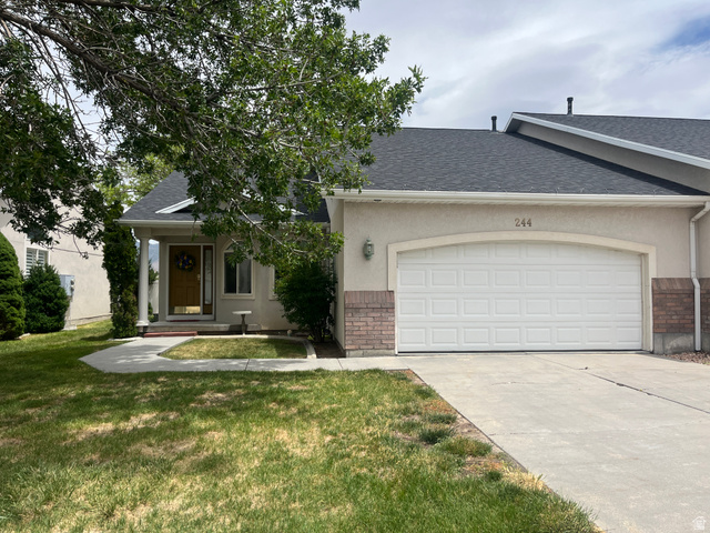 244 N Home Towne Ct — photo