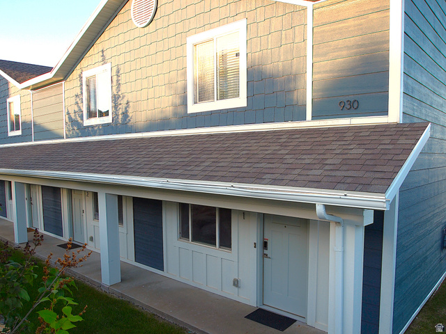 930 N Newberg Dr #1 — photo