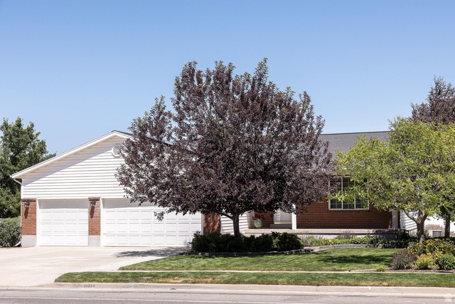10079 S 3200 W — photo