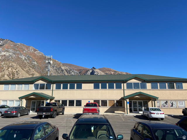 1086 N 450 W #109 — photo