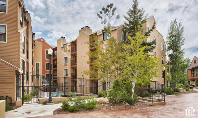 2000 Prospector Ave #414 — photo