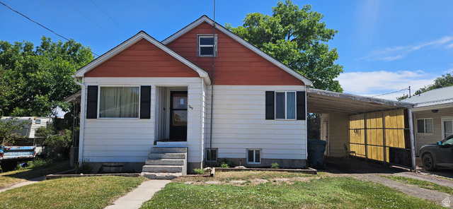 249 W 100 N — photo