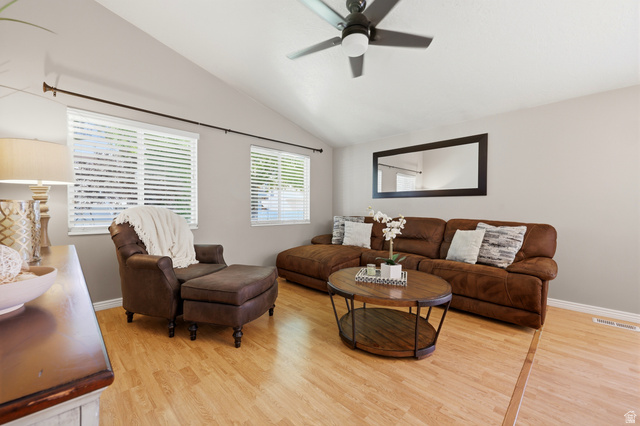 8462 S Oak Farm Dr — photo