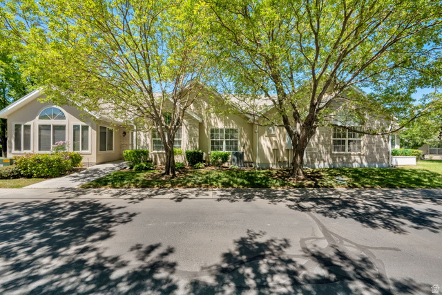 2136 W Jordan Villa Dr — photo